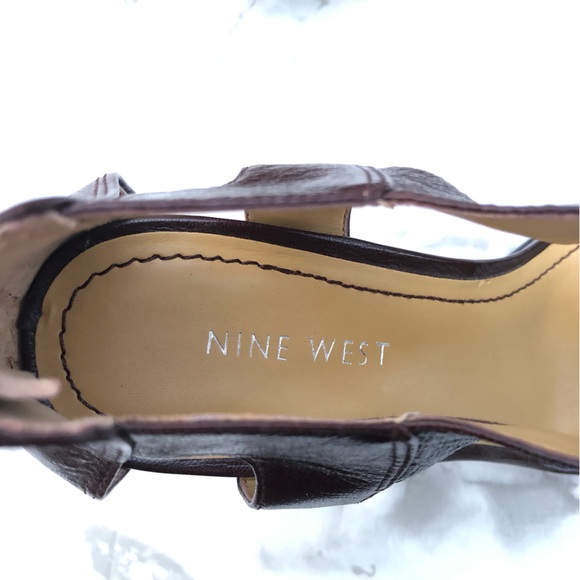 Nine West size 6.5 ladies brown leather High Heels - Picture 5 of 10